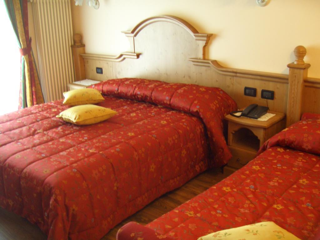 Albergo Miramonti Dependance Asiago Habitación foto